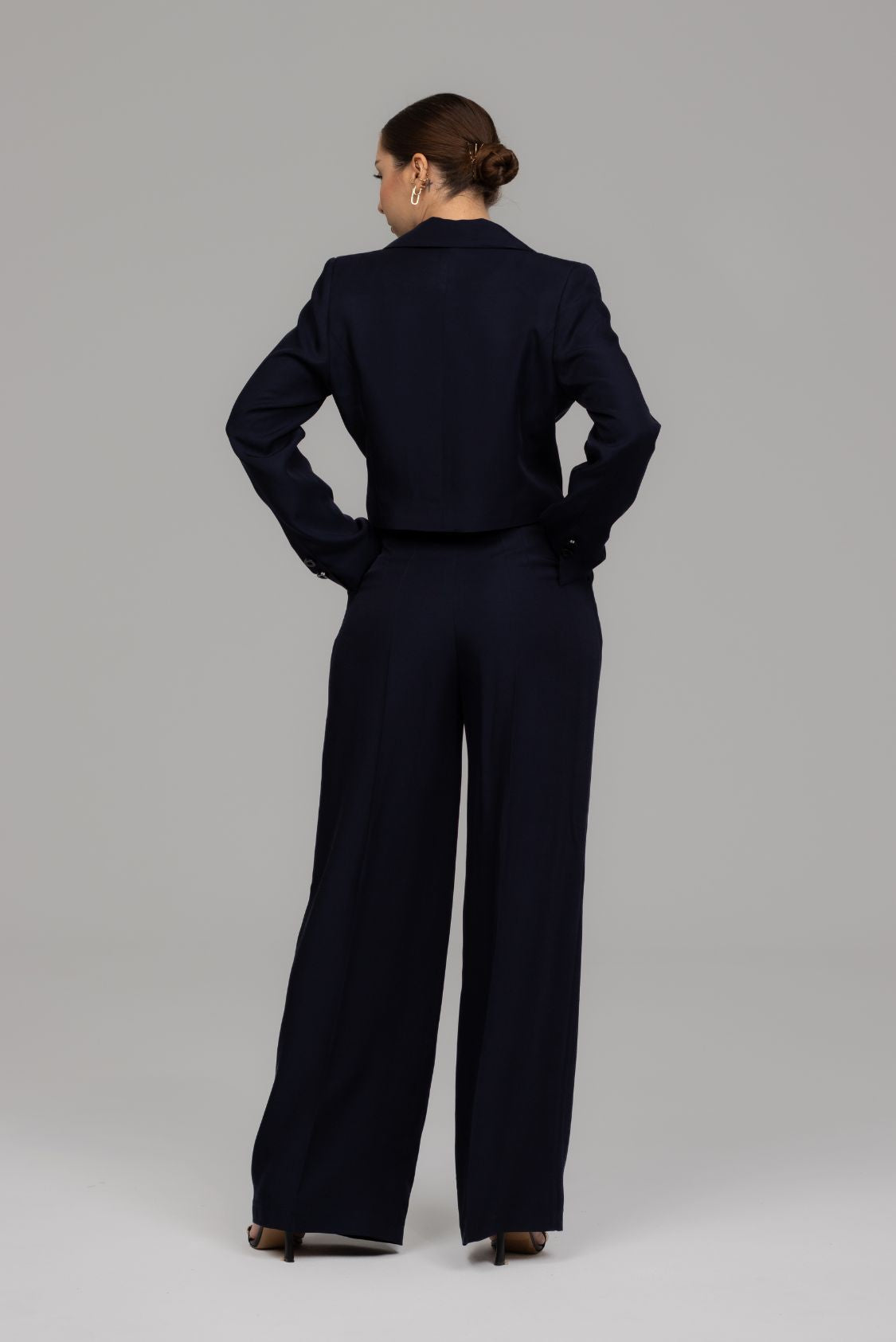 Krótka marynarka damska z wiskozy i lyocellu