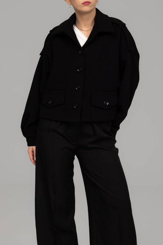 Kurtka wełniana krótka pudełkowa z kołnierzykiem