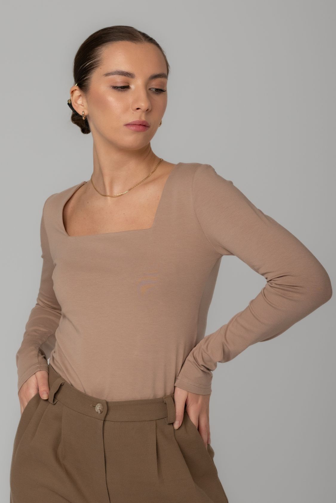 Longsleeve damski z kwadratowym dekoltem z bawełny organicznej