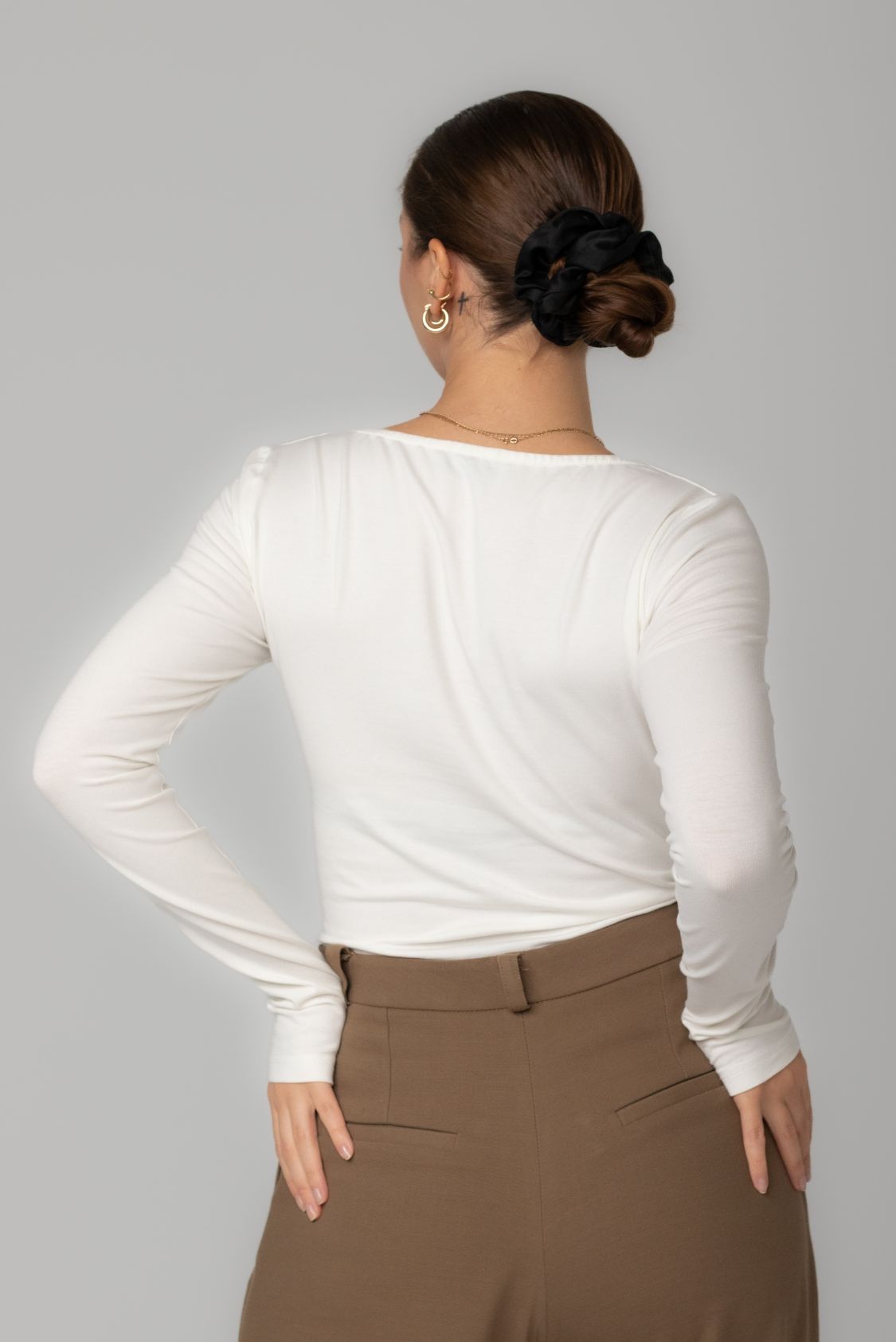 Longsleeve damski z kwadratowym dekoltem z bawełny organicznej