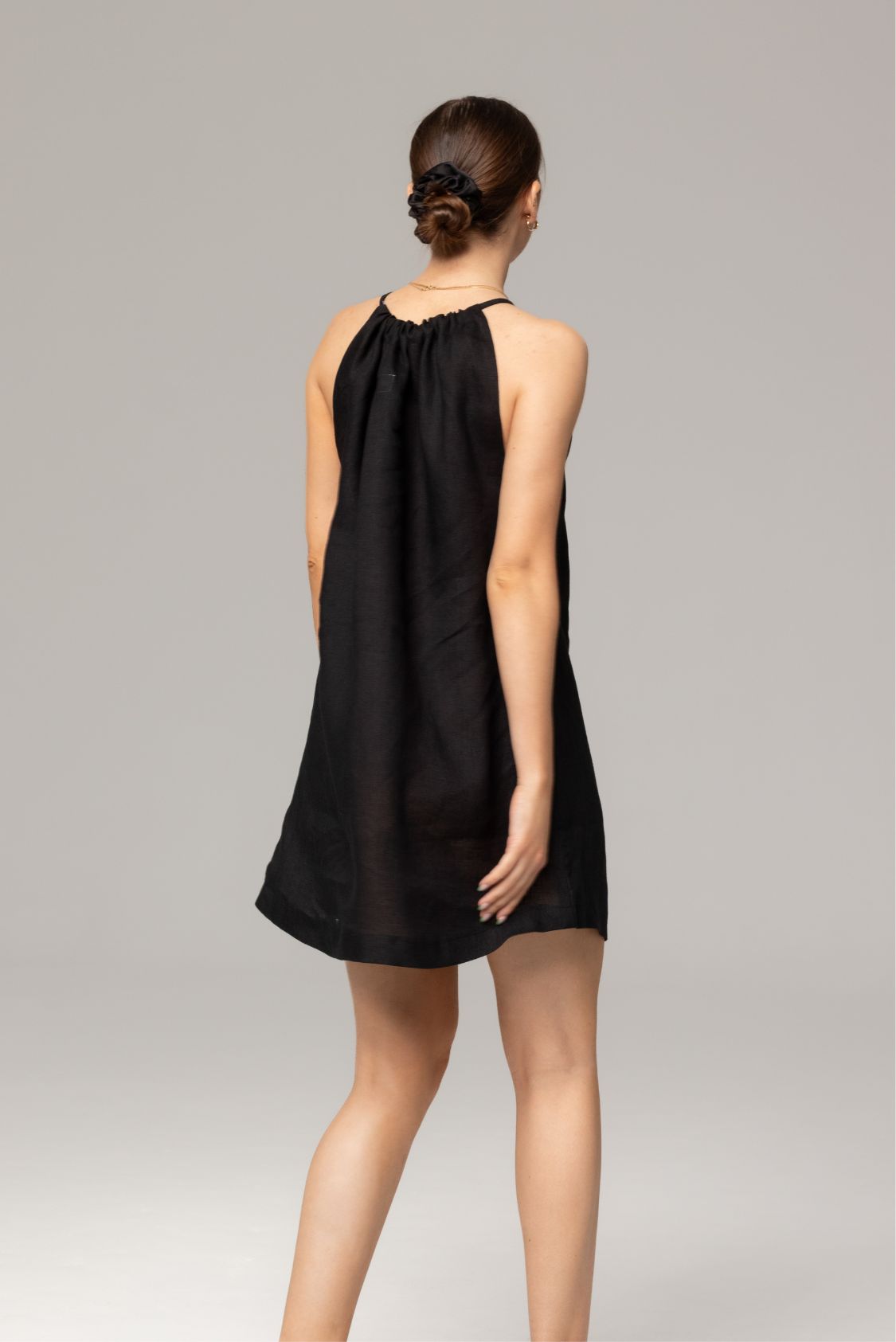 Lniana sukienka elegancka mini - Amalfi