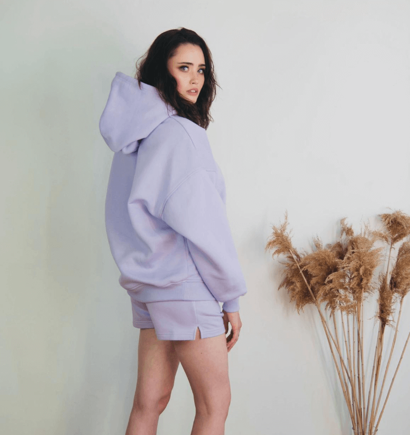 Bawełniana bluza damska oversize długa z kapturem, fioletowa - Holystic