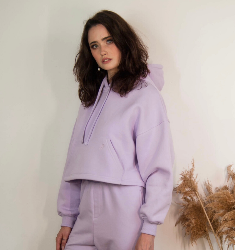 Bawełniana bluza damska oversize krótka z kapturem, fioletowa - Holystic