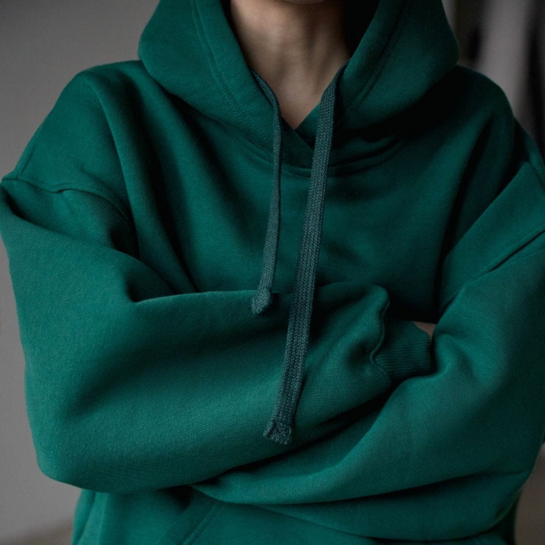 Bawełniana bluza damska oversize krótka z kapturem, zielona- Holystic