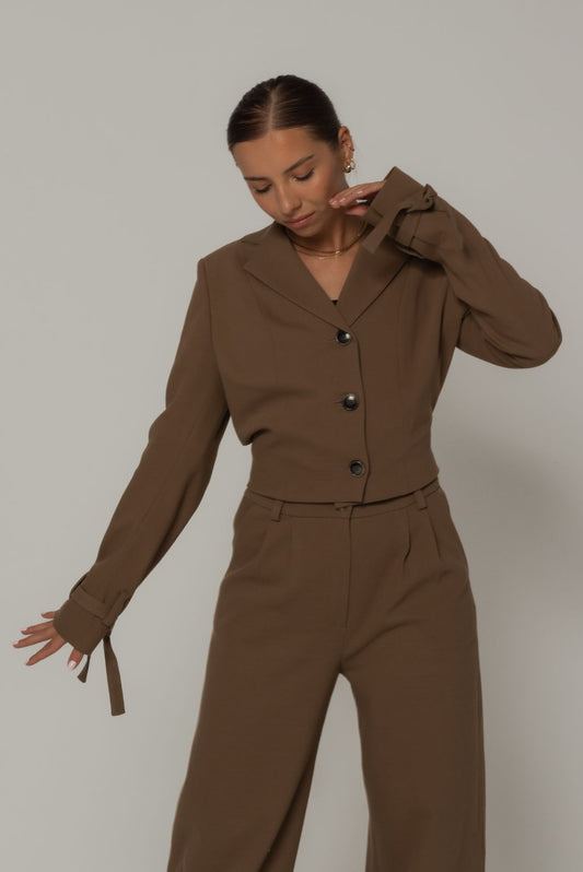 Krótka marynarka damska wełniana beżowa