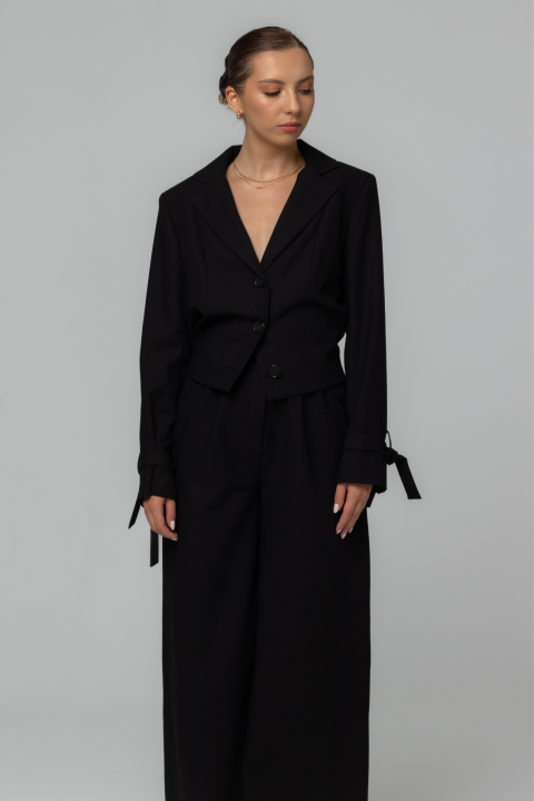 garnitur-welniany-damski-czarny-z-dlugimi-spodniami-4_aff28576-0a40-495a-a1b0-094b38d92ba7.png