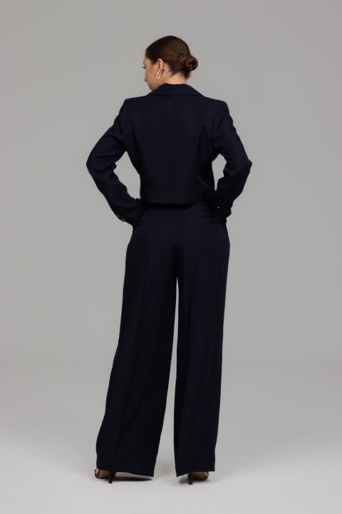 garnitur-damski-z-dlugimi-spodniami-z-lyocellu-i-wiskozy-granatowy-4_dd376afd-c74e-4bb0-b37b-35a325c9d6c7.jpg