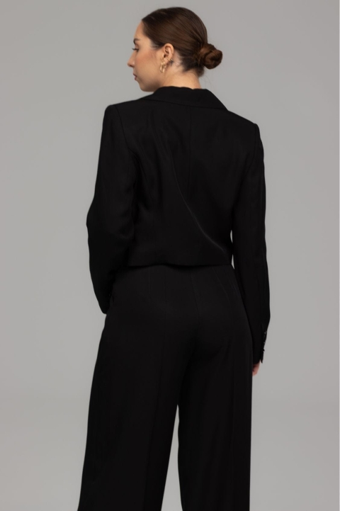 garnitur-damski-z-dlugimi-spodniami-z-lyocellu-i-wiskozy-czarny-7_8c23f105-437c-4d04-9ca7-87ec740220f9.jpg