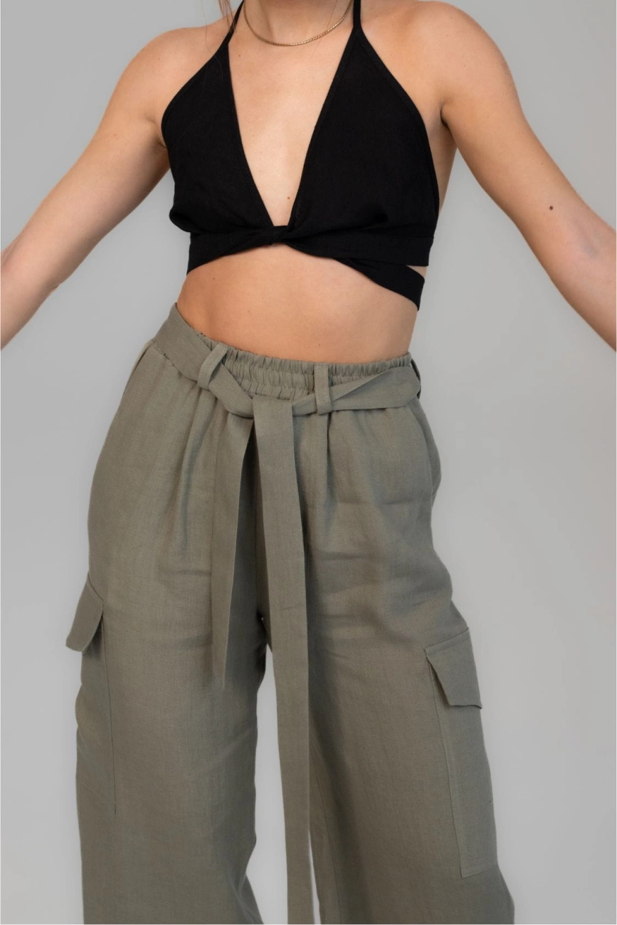krotki-top-na-ramiaczkach-3.jpg
