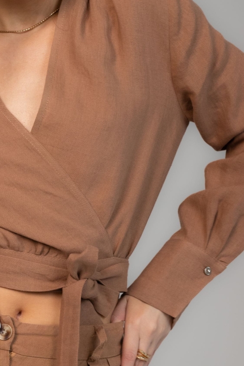 lniana-koszula-kopertowa-wiazana-camel-5.jpg