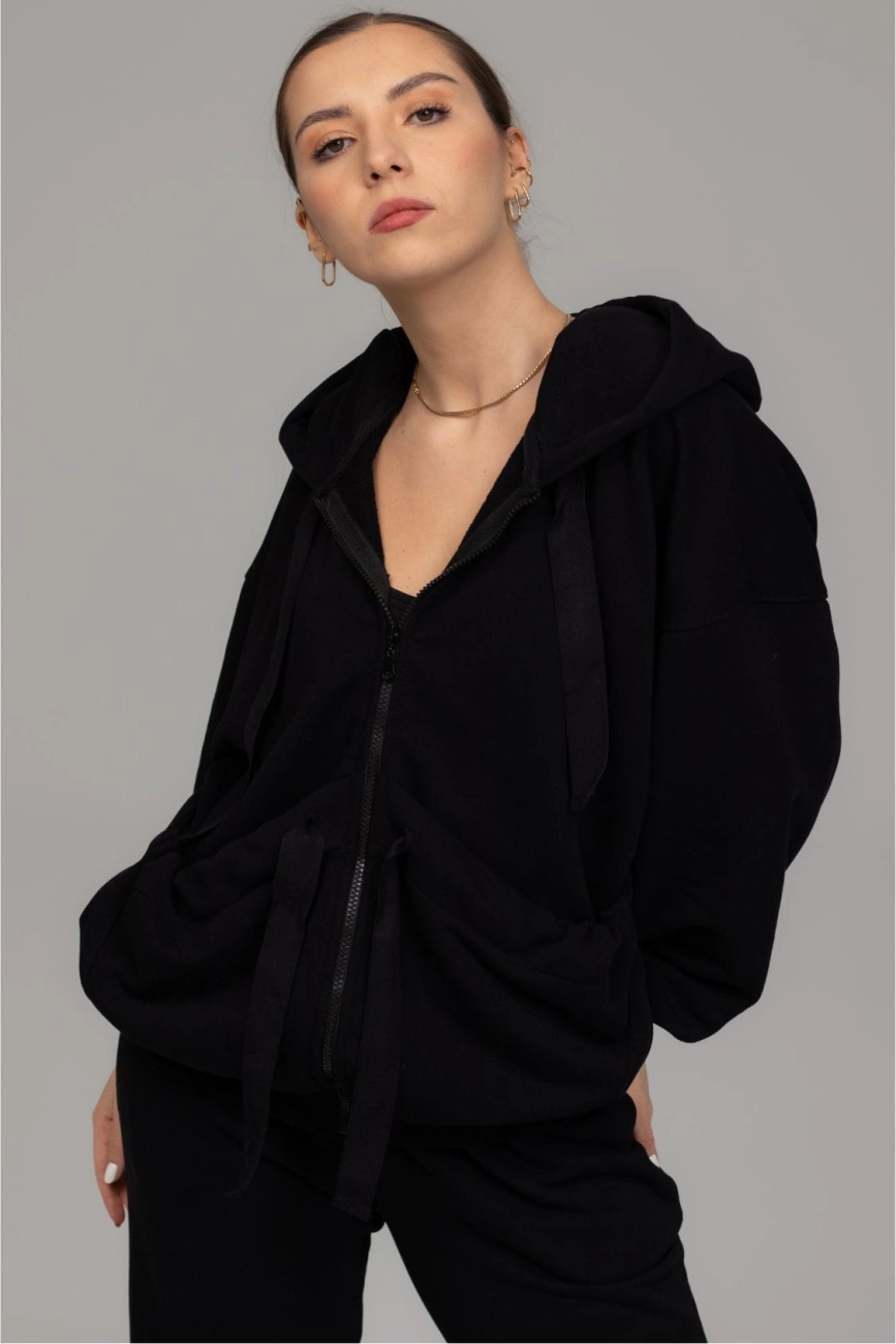 czarna-bluza-holystic.jpg