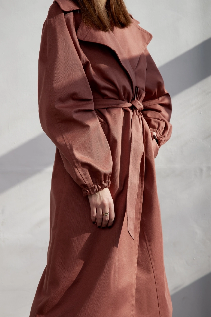 plaszcz-oversize-damski-trencz-marsala-miedziany-3.jpg