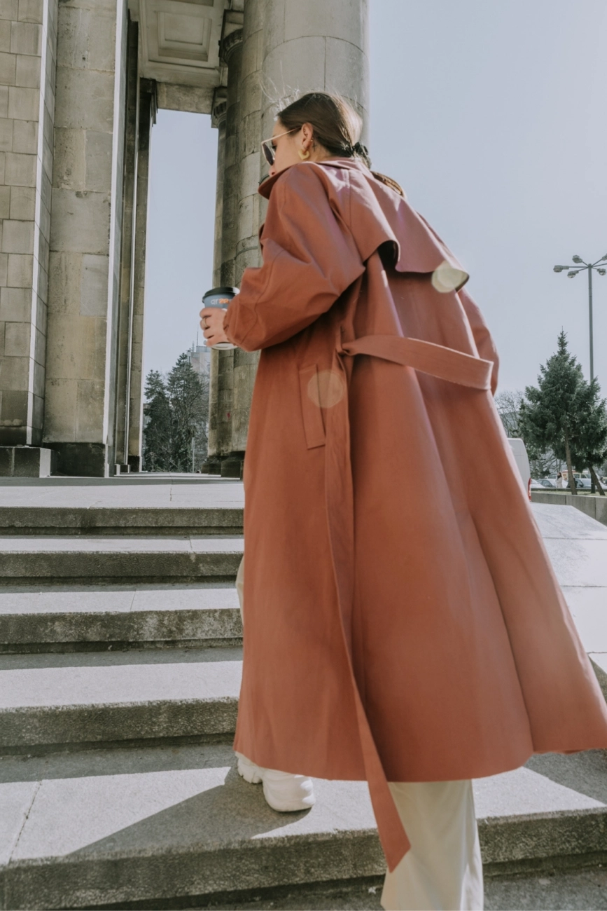 plaszcz-oversize-damski-trencz-marsala-miedziany-6 (2).jpg