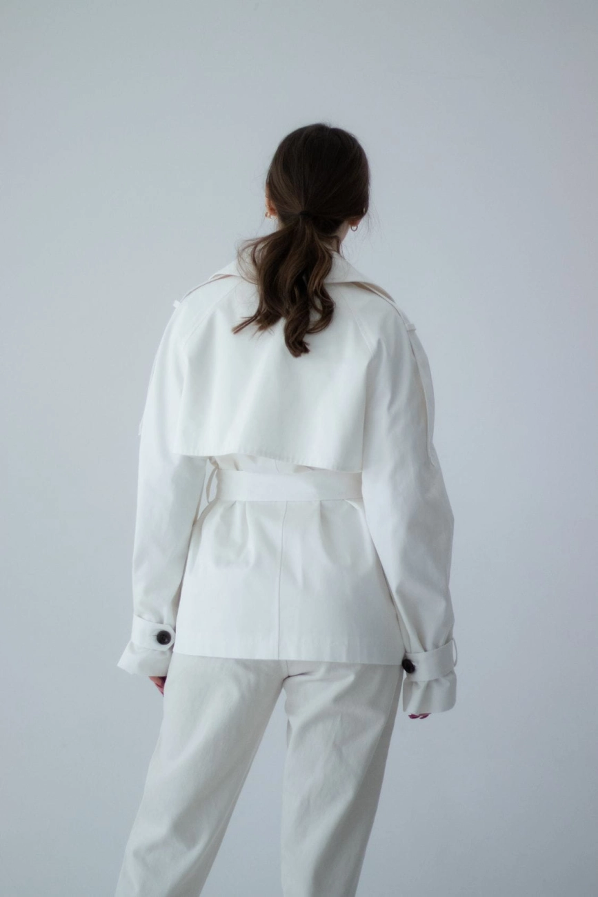 holystic-trencz-krotki-damski-oversize-roma-ecru-2.jpg