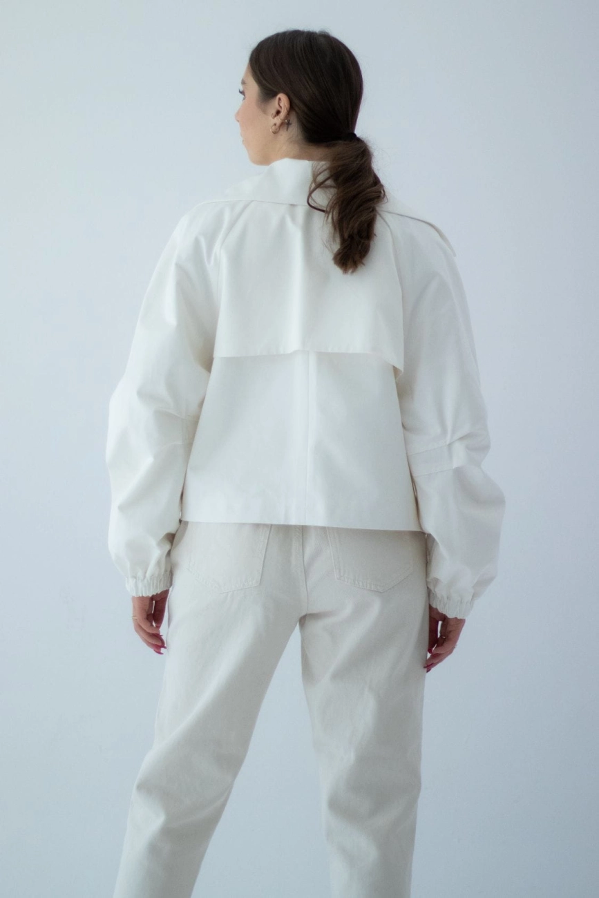 holystic-krotki-trencz-oversize-aia-ecru-3.jpg