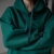 bawelniana-bluza-damska-oversize-krotka-z-kapturem-zielona-4.jpg